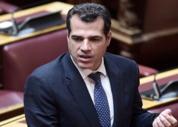 Πλεύρης για νέο νομοσχέδιο μετανάστευσης: «Καταργείται η νομιμοποίηση μεταναστών στα 7 χρόνια»