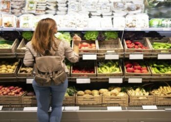 Eurostat: Πάνω από 1 στους 10 Έλληνες αδυνατεί να έχει ένα κανονικό γεύμα