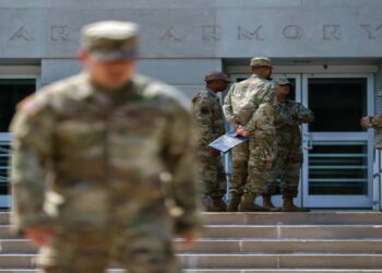 Η κυβέρνηση Τραμπ απείλησε με φυλάκιση τους άστεγους στην Ουάσιγκτον