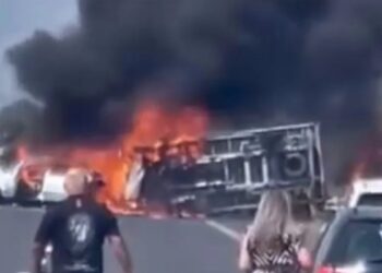 Τραγωδία  στην Εγνατία – Απανθρακώθηκαν τρία άτομα μετά από τροχαίο