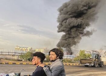 Υεμένη: Τουλάχιστον 10 νεκροί και 100 τραυματίες από τις ισραηλινές αεροπορικές επιδρομές κατά των Χούθι