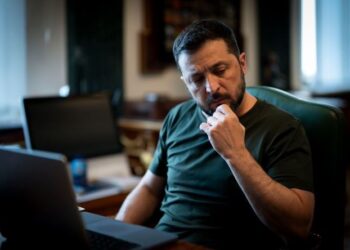 Γιατί φοβάται ο Ζελένσκι το τετ α τετ Πούτιν -Τραμπ – Η ανάρτηση λίγα 24ωρα πριν από το «μεγάλο» ραντεβού