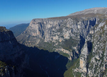 Τραγωδία στο φαράγγι του Βίκου – Νεκρή τουρίστρια που έπεσε από 300 μέτρα ύψος