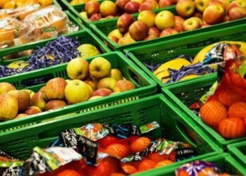 Σερβία: Η κυβέρνηση επέβαλε σημαντικές μειώσεις τιμών στα μεγάλα σουπερ μάρκετ