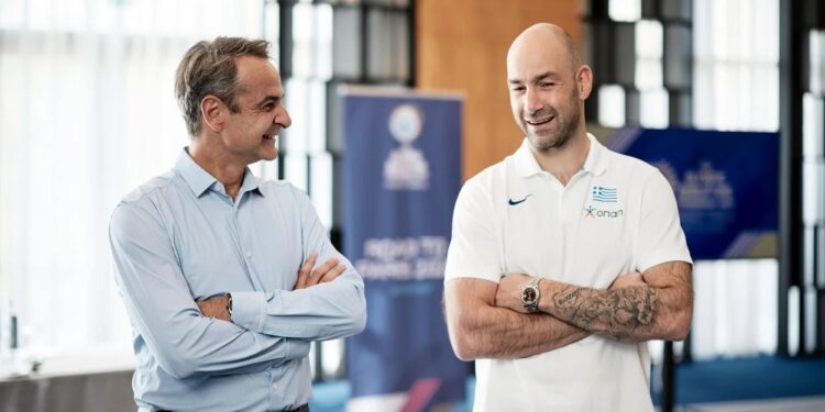 Τηλεφωνική επικοινωνία Μητσοτάκη – Σπανούλη για την επιτυχία της Εθνικής