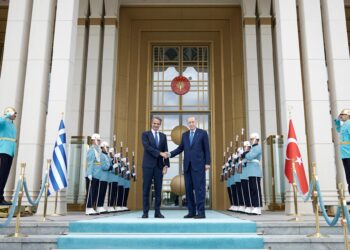 Μεταμεσονύχτια αντίδραση της Αθήνας: Δύσκολο να γίνει η συνάντηση Μητσοτάκη – Ερντογάν
