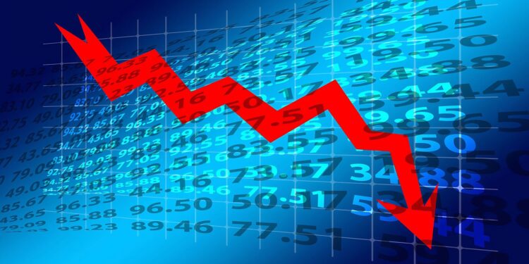 Ύφεση - Η ανάπτυξη κατρακυλά: στο 1,7% το β΄ τρίμηνο, γκρεμίζεται το "success story"