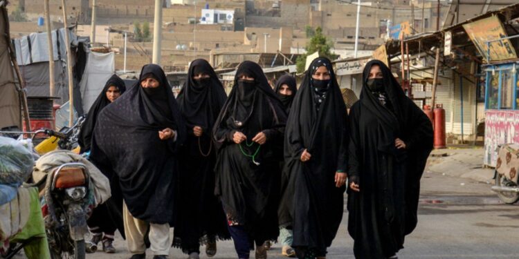 Αφγανιστάν: Οι Ταλιμπάν απαγορεύουν βιβλία γραμμένα από γυναίκες και μαθήματα πανεπιστημίων