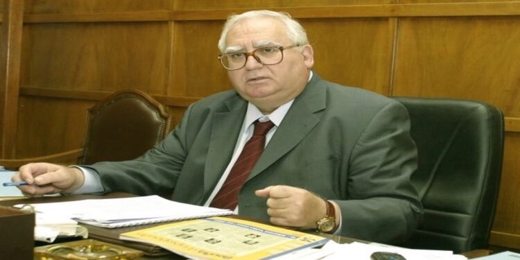 Πέθανε ο Αλέξανδρος Ακριβάκης – Πρώην υπουργός και ιδρυτικό στέλεχος του ΠΑΣΟΚ