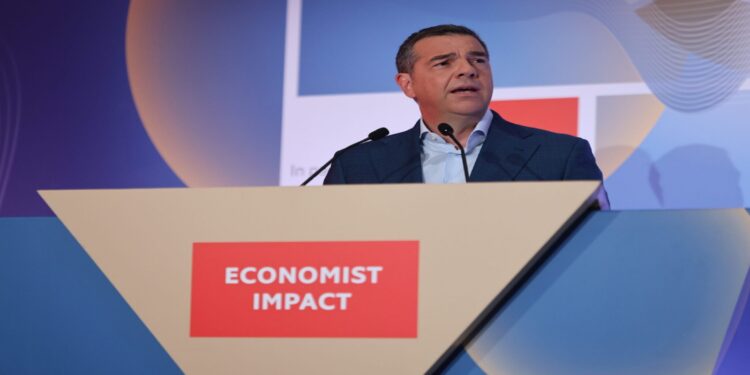 Ο Τσίπρας και το domino effect στον ΣΥΡΙΖΑ