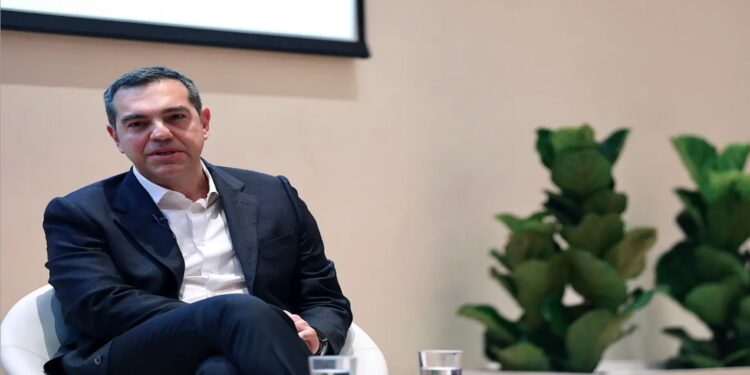 Νέο «χτύπημα» Τσίπρα για Μητσοτάκη πριν από τη ΔΕΘ