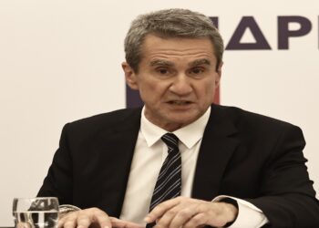 Μετά το ΠΑΣΟΚ και τους “Δημοκράτες”, ο Ανδρέας Λοβέρδος προσχώρησε στη Νέα Δημοκρατία