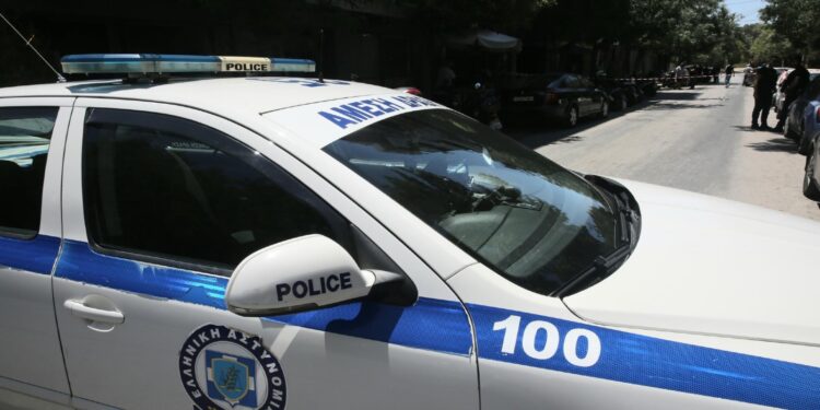 Κηφισιά: Λήστεψαν ηλικιωμένη μέσα στο σπίτι της – 400.000 ευρώ και κοσμήματα η λεία
