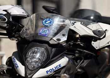 Έλεγχος σε ύποπτο αντικείμενο στο κέντρο της Αθήνας – Είχε κλείσει προσωρινά η Σταδίου