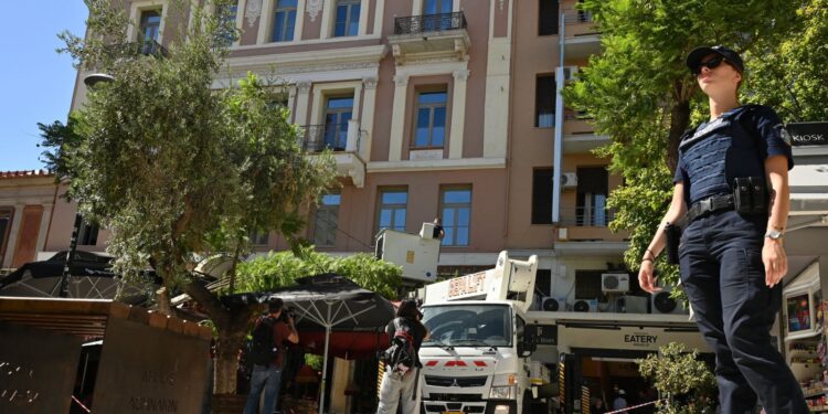 Τραυματισμός πολιτών από την πτώση δέντρων: ανακοίνωση του Δήμου Αθηναίων