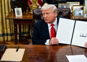 Ο Τραμπ θέλει από κοινού με την ΕΕ, επιβολή δασμών σε Κίνα και Ινδία