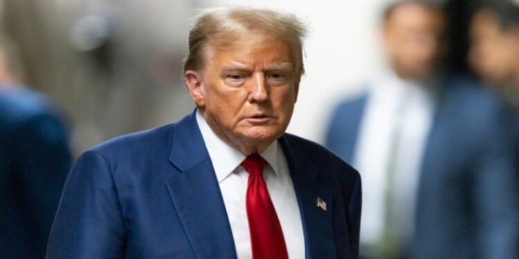 “Κυλιόμενη σκάλα gate”: Ο Τραμπ καταγγέλλει «τριπλό σαμποτάζ» στον ΟΗΕ και ζητά έρευνα