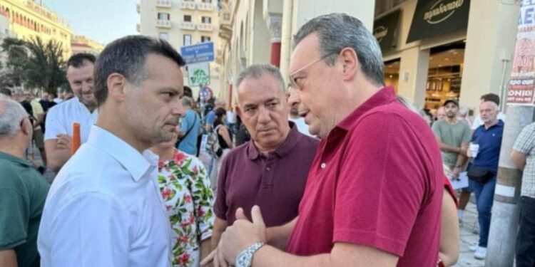 Το «φλερτ» Φάμελλου με Δούκα