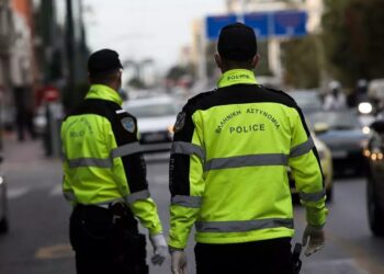 Διακοπή κυκλοφορίας στην οδό Πανόρμου λόγω πτώσης λαδιών στο οδόστρωμα