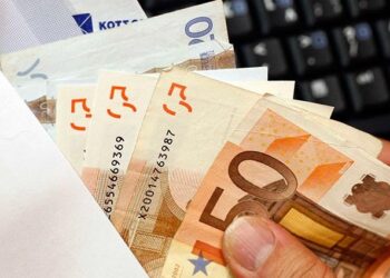 Μακεδονία: Εφοριακός ζήτησε «φακελάκι» για να μην επιβάλλει πρόστιμο