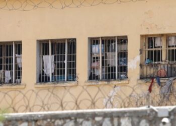 Έφοδος στον Κορυδαλλό: Τι βρήκε η ΕΛ.ΑΣ. στα κελιά των φυλακών