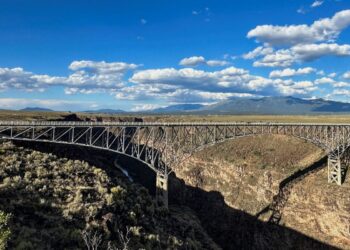 Νέο Μεξικό: Κλειστή γέφυρα «αυτοκτονίας» στο Ρίο Γκράντε