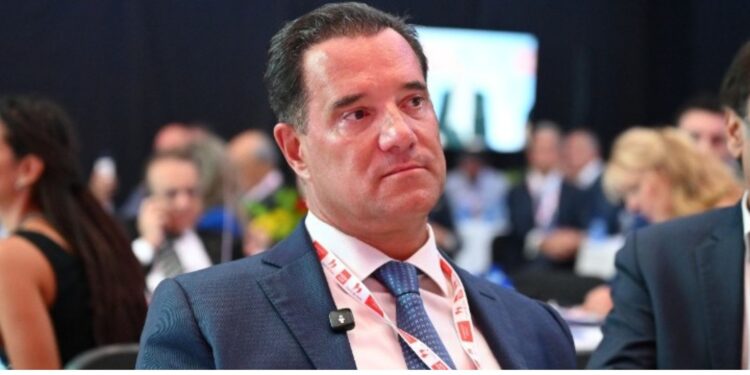 Αδιανόητη κάλυψη Μαξίμου σε Άδωνι που δεν αναγνωρίζει το Διεθνές Ποινικό Δικαστήριο