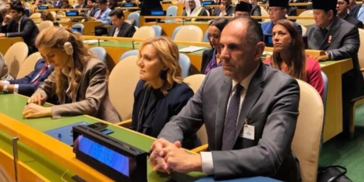 Γεραπετρίτης: «Η Ελλάδα είναι υπέρ της ίδρυσης Παλαιστινιακού κράτους στα όρια προ του 1967»
