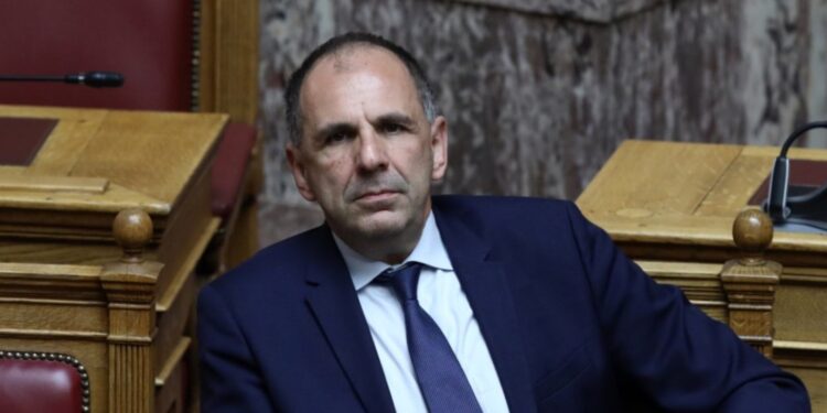 Γεραπετρίτης: Κανένα μέλος της οικογένειάς μου δεν έχει οποιαδήποτε συμμετοχή στην ηλεκτρική διασύνδεση