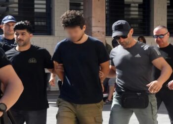 Πάτρα: Ελεύθεροι οι δύο εθελοντές που είχαν προφυλακιστεί για τη φωτιά στο Γηροκομειό