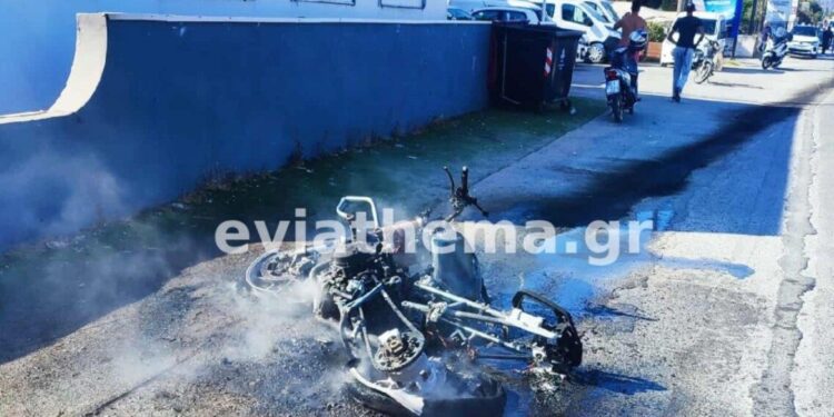 Χαλκίδα: Νεκρός οδηγός μοτοσικλέτας, εκσφενδονίστηκε 150 μέτρα από τη σύγκρουση