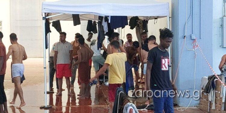 Χανιά: Υγειονομική και ανθρωπιστική κρίση για 580 εγκλωβισμένους μετανάστες στην Αγιά