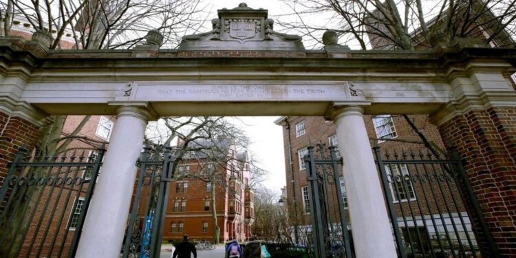 Δικαστήριο δικαιώνει το Χάρβαρντ και ακυρώνει το «πάγωμα» της χρηματοδότησης στο πανεπιστήμιο 