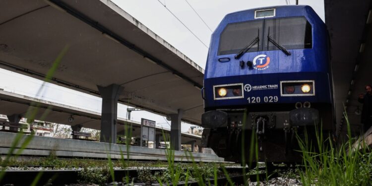 Hellenic Train: Αμαξοστοιχία με 400 επιβάτες συγκρούστηκε με κοπάδι ζώων