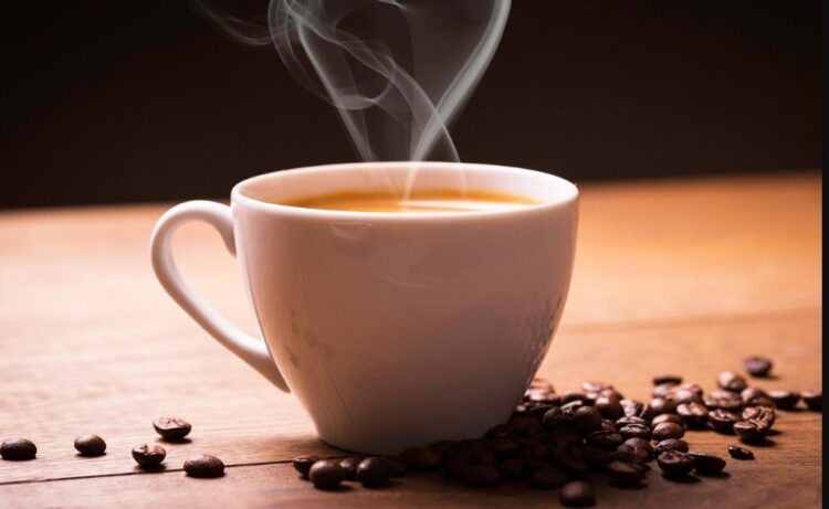 Kαφές: Πώς επηρεάζει τον ύπνο και τα όνειρα