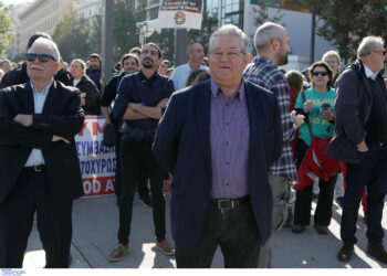 Με το ΠΑΜΕ στην απεργία ο Δημήτρης Κουτσούμπας