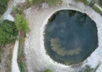 Ξηρασία στην Ήπειρο: Η λίμνη Βηρού σε πρωτοφανή κατάσταση