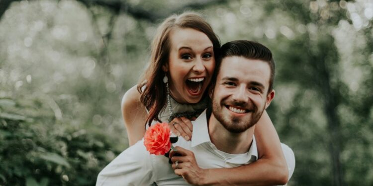 Mankeeping: Όταν η φροντίδα γίνεται ντάντεμα του συντρόφου