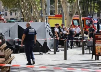 Μασσαλία: Άνδρας μαχαίρωσε πέντε ανθρώπους πριν πέσει νεκρός από αστυνομικά πυρά (Βίντεο)