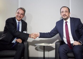 Συνάντηση Μητσοτάκη – Χριστοδουλίδη: Είμαστε προσηλωμένοι στην ηλεκτρική διασύνδεση