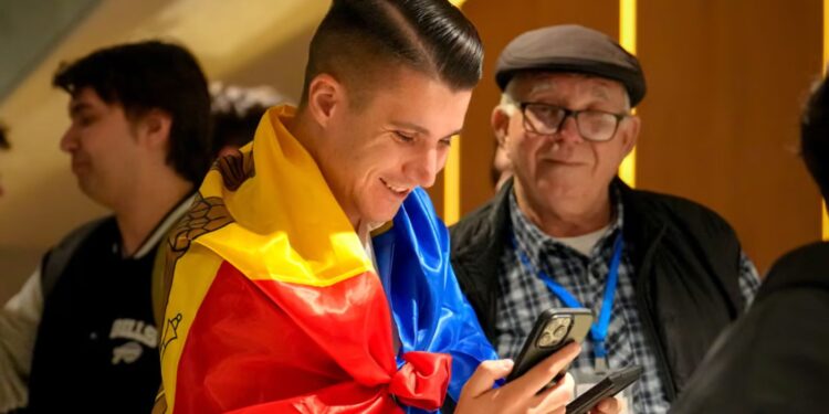 Σαρωτική νίκη για το φιλοευρωπαϊκό PAS στις εκλογές της Μολδαβίας – Τι σημαίνει