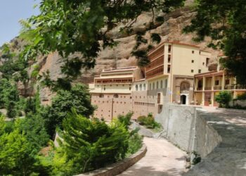 Σύλληψη Ηγούμενου για πώληση Βυζαντινών εικόνων και δύο ευαγγελίων