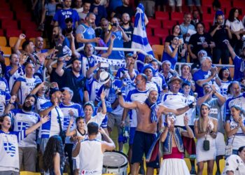 Ελλάδα – Τουρκία: Τώρα η πιο μεγάλη ώρα στο Eurobasket – Γαλανόλευκη η Ρίγα – Μια κερκίδα οι ελληνικές πλατείες