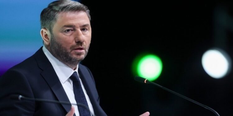 Ανδρουλάκης: «Η ξαφνική αναβολή μιας συνάντησης που ανακοινώθηκε “μετά βαΐων και κλάδων”, είναι δείγμα ερασιτεχνισμού»