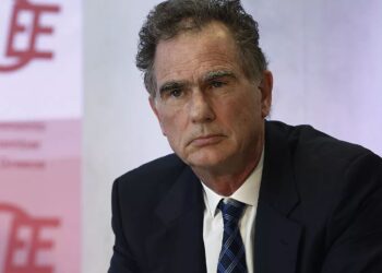 Νίκος Παπανδρέου: Να μείνει εκτός του SAFE η Τουρκία αν δεν εκδημοκρατιστεί