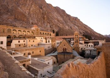 BBC για Όρος Σινά: Από τους πιο ιερούς τόπους του κόσμου – Μετατρέπεται σε πολυτελές θέρετρο