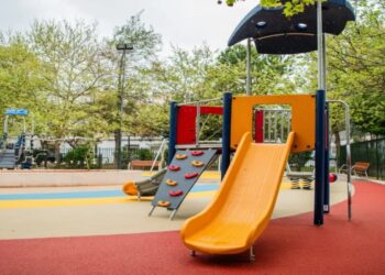 Αυτές είναι οι 16 ανακαινισμένες παιδικές χαρές του δήμου Αθηναίων