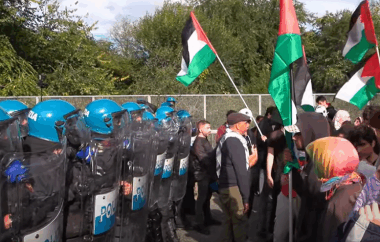 Χάος στην Ιταλία: Διαδηλωτές υπέρ της Παλαιστίνης επιχείρησαν μπλόκο στο αεροδρόμιο (βίντεο)