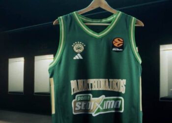 Καταπράσινη χωρίς κόκκινη λεπτομέρεια και χρυσή, η νέα φανέλα για τον Παναθηναϊκό