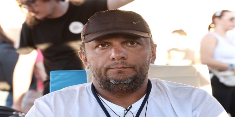 Τέμπη: Ο Πάνος Ρούτσι συνεχίζει την απεργία πείνας για 8η ημέρα – Ακόμη μία απεργός στο πλευρό του